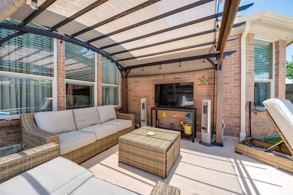 Fort Worth, Texas 76244, United States, 4 Bedrooms Bedrooms, ,4 BathroomsBathrooms,Residential,Contingent,161379