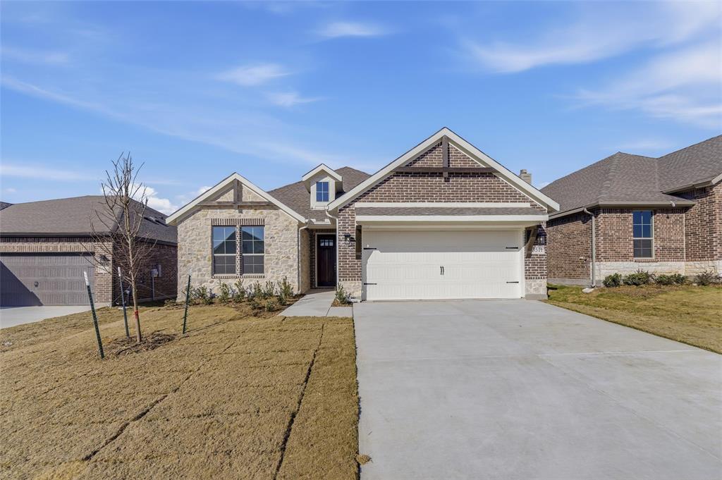 Photo 1 of 23 — 3511 Helena Street, Gainesville, TX 76240