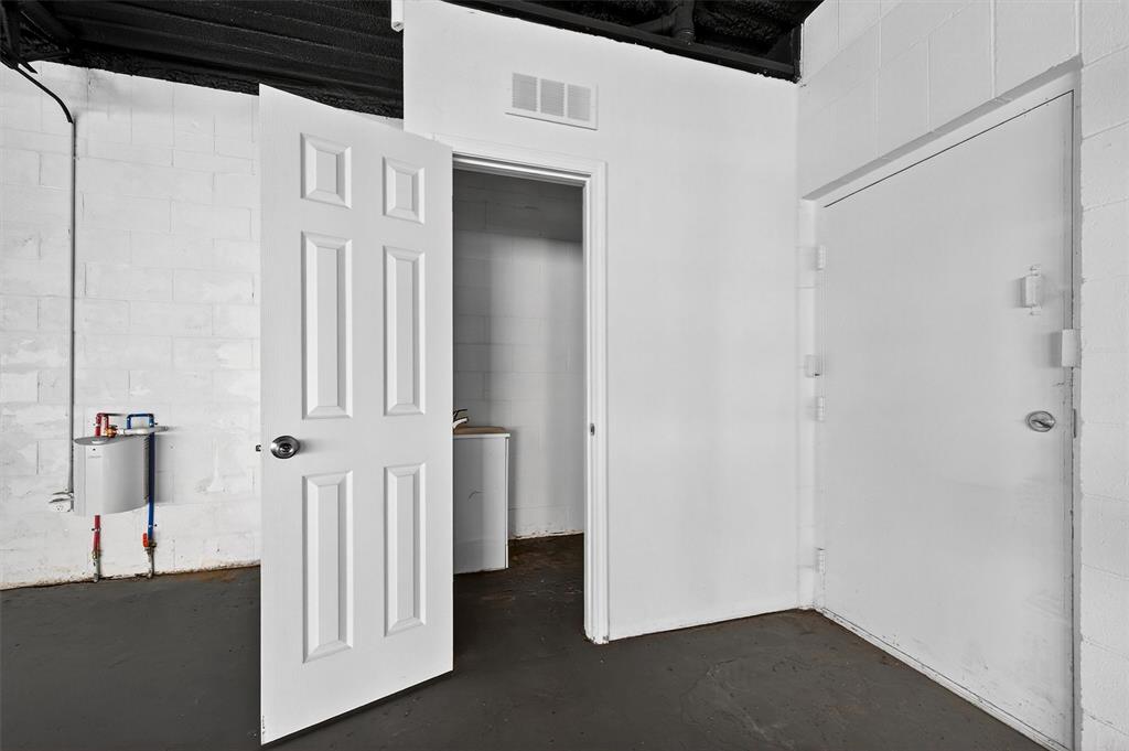 Southside Add Rep - Commercial Lease