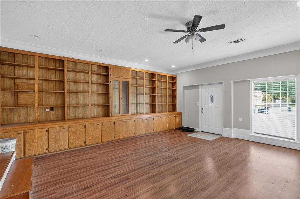 821 Circle Drive
