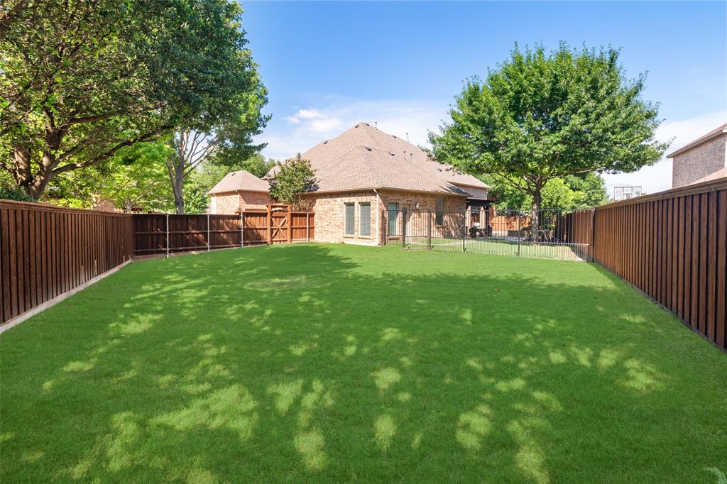 1335 Comal Drive