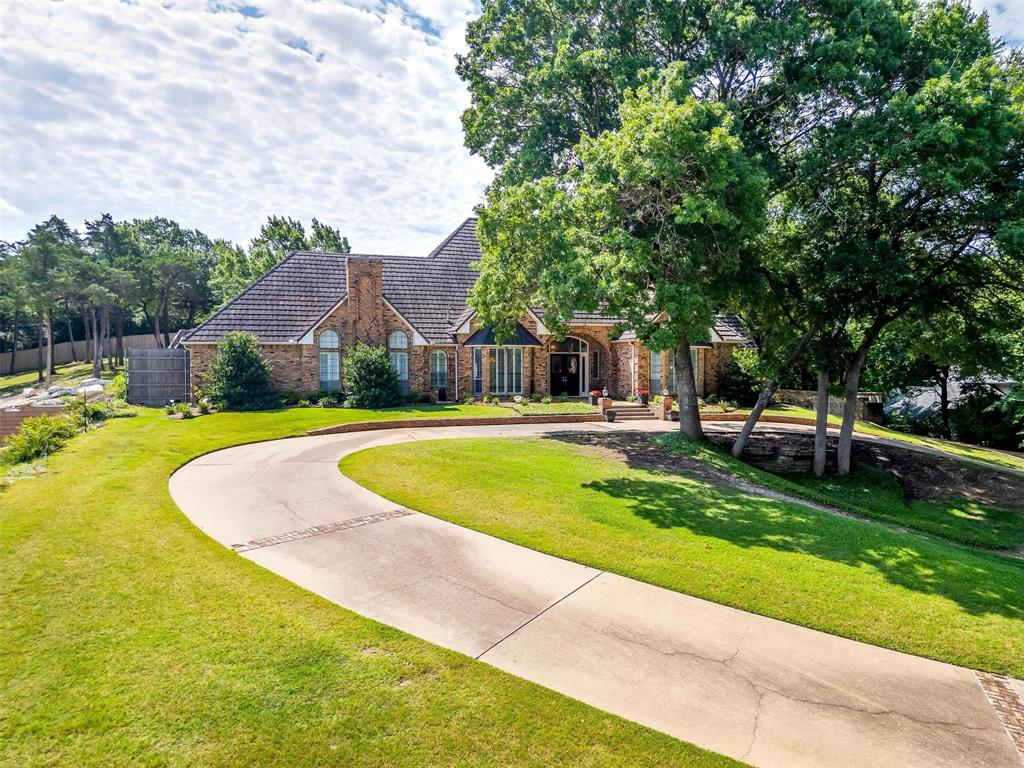 1268 Whispering Oaks Drive