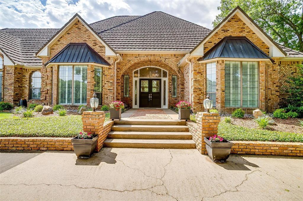 1268 Whispering Oaks Drive