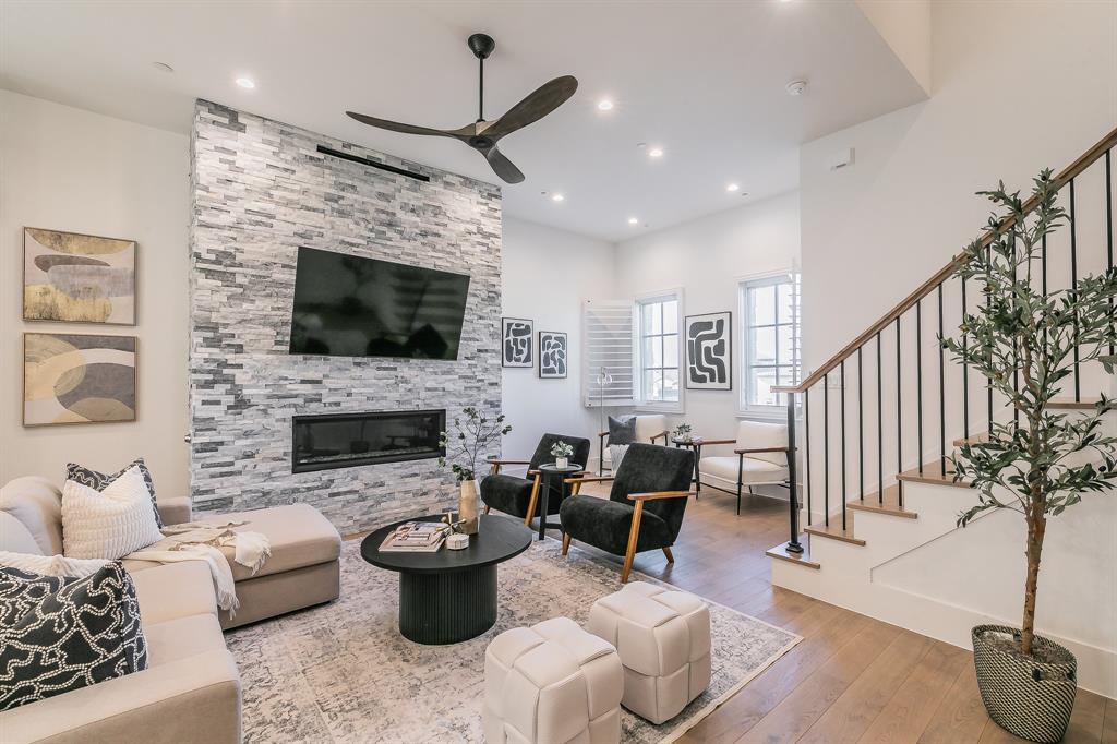 61 Cortes Drive