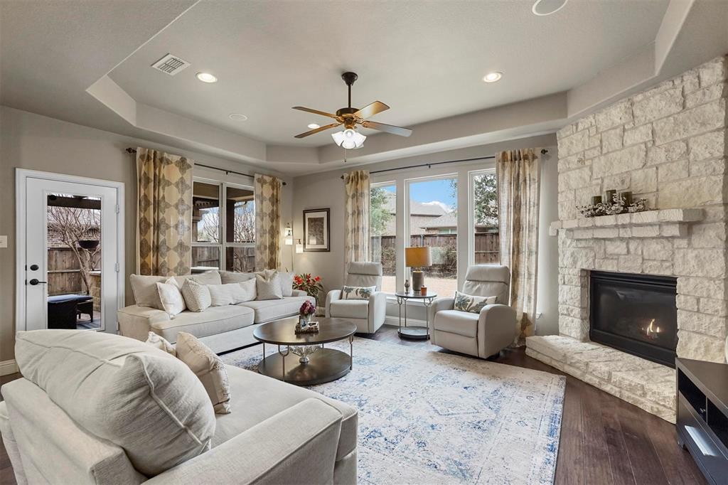917 Navasota Trail