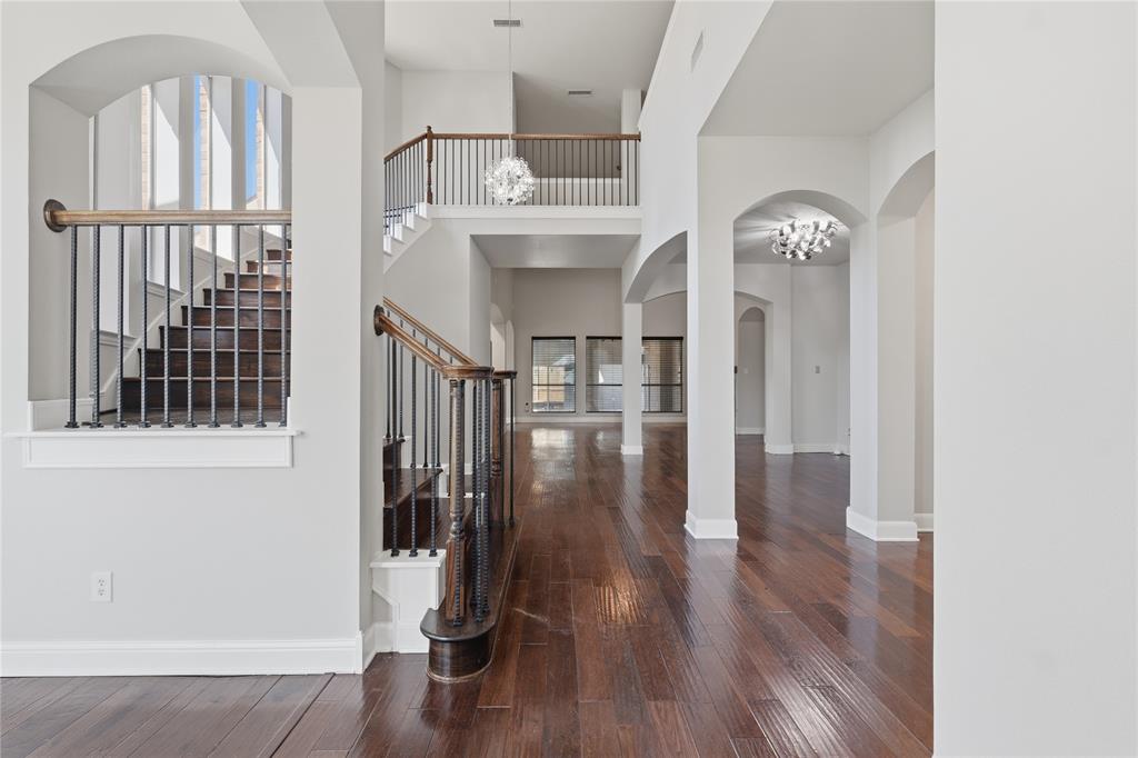 1733 White Cap Court