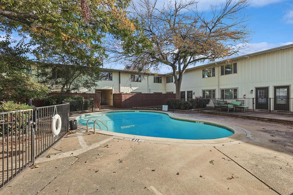 Cole Park Condo - Residential