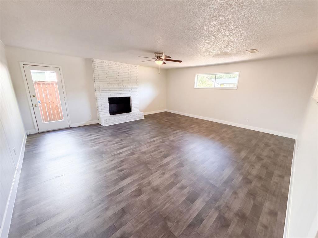 8540 Foxwood Lane