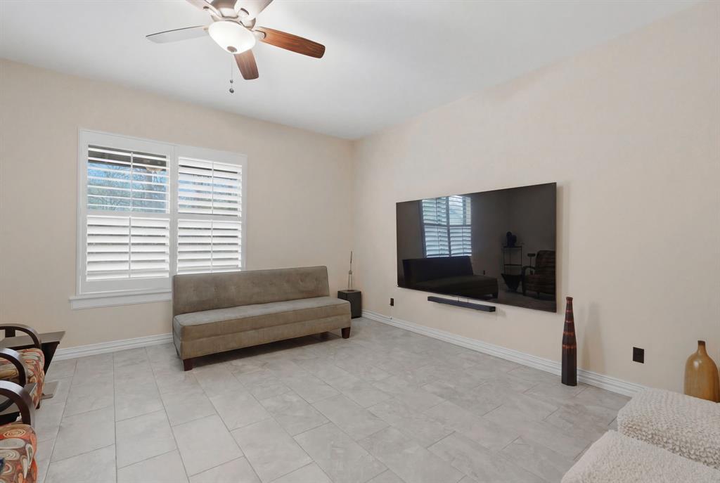 LOLA REESE - Residential