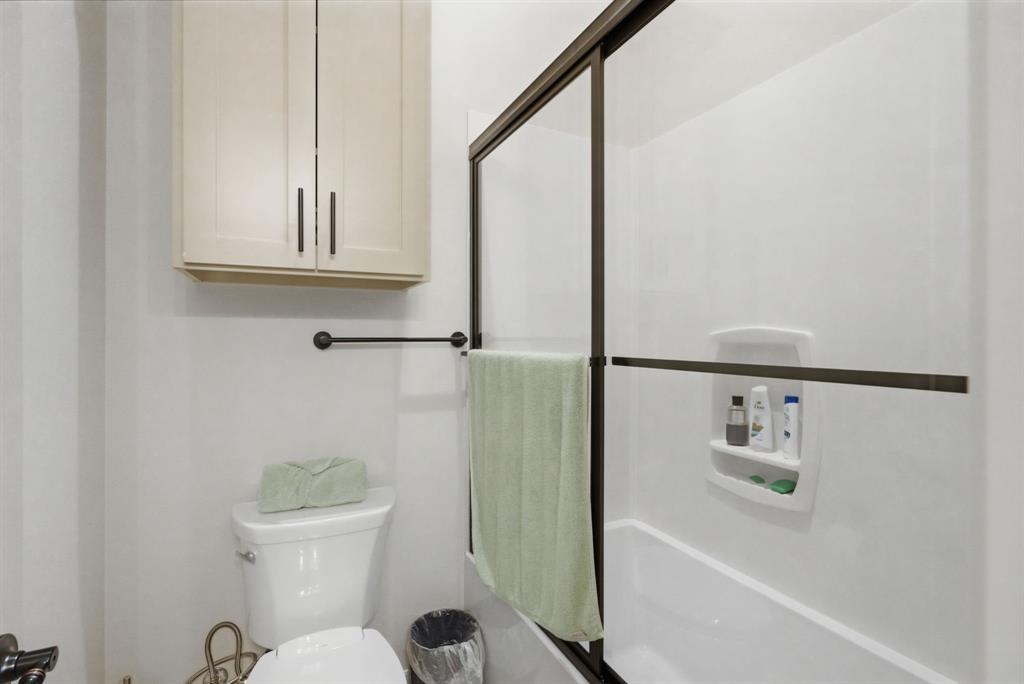 LOLA REESE - Residential