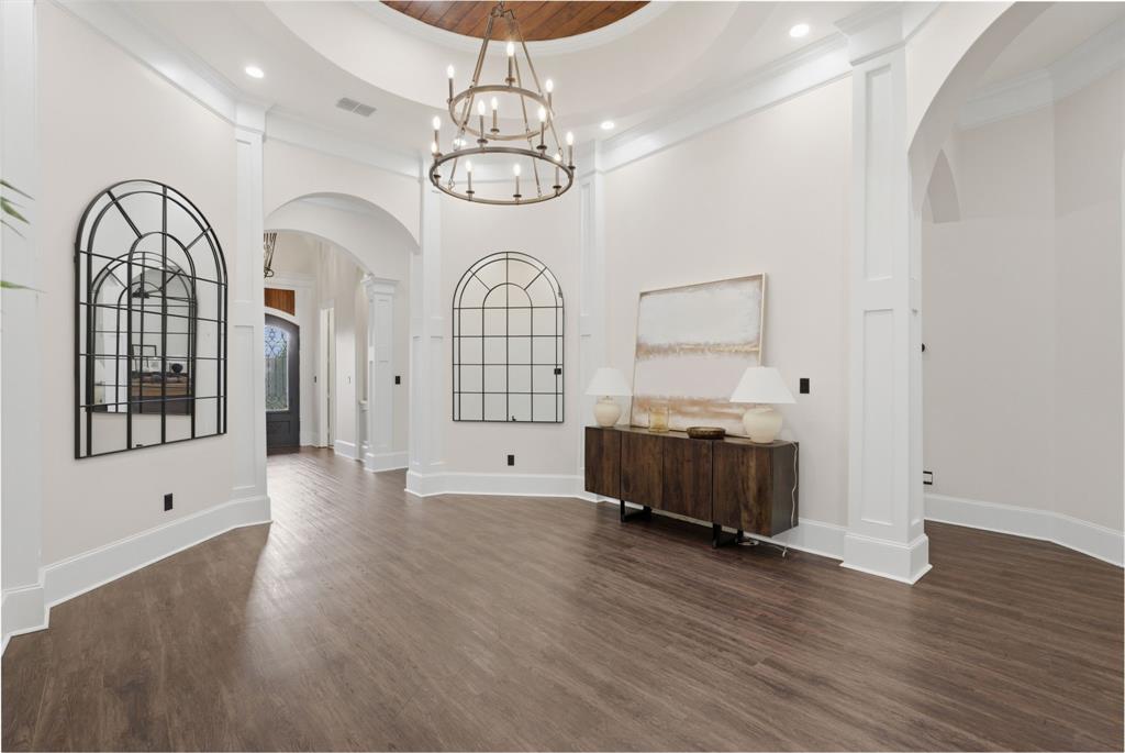 LOLA REESE - Residential