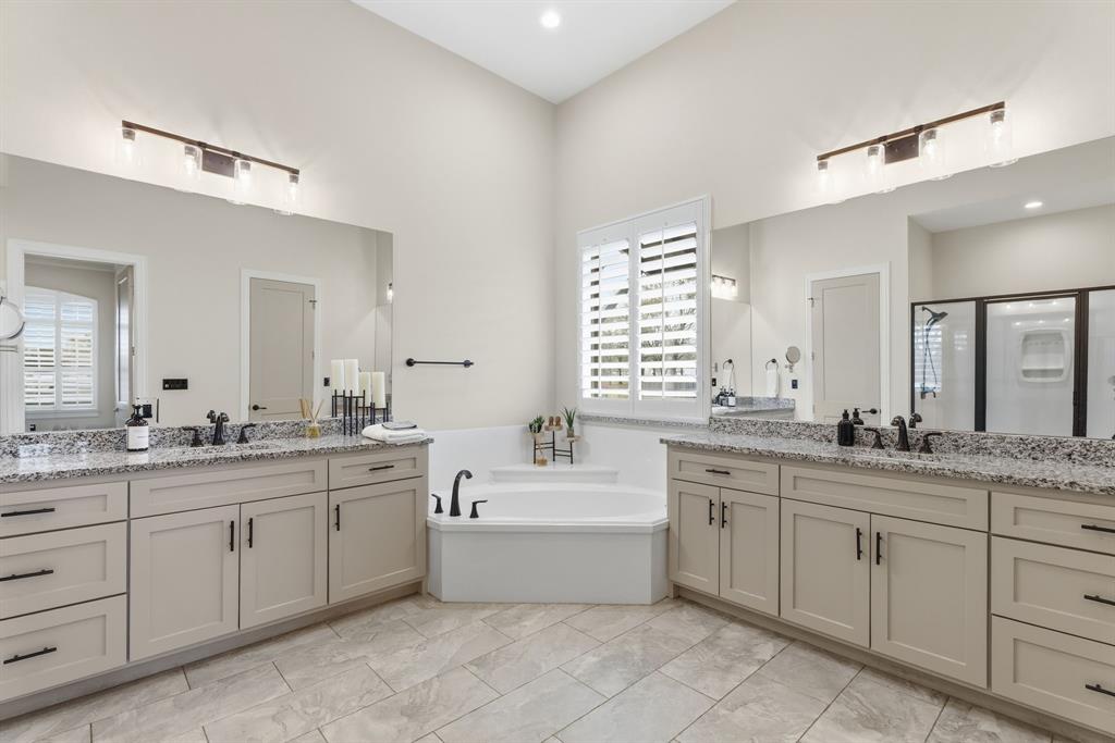 LOLA REESE - Residential