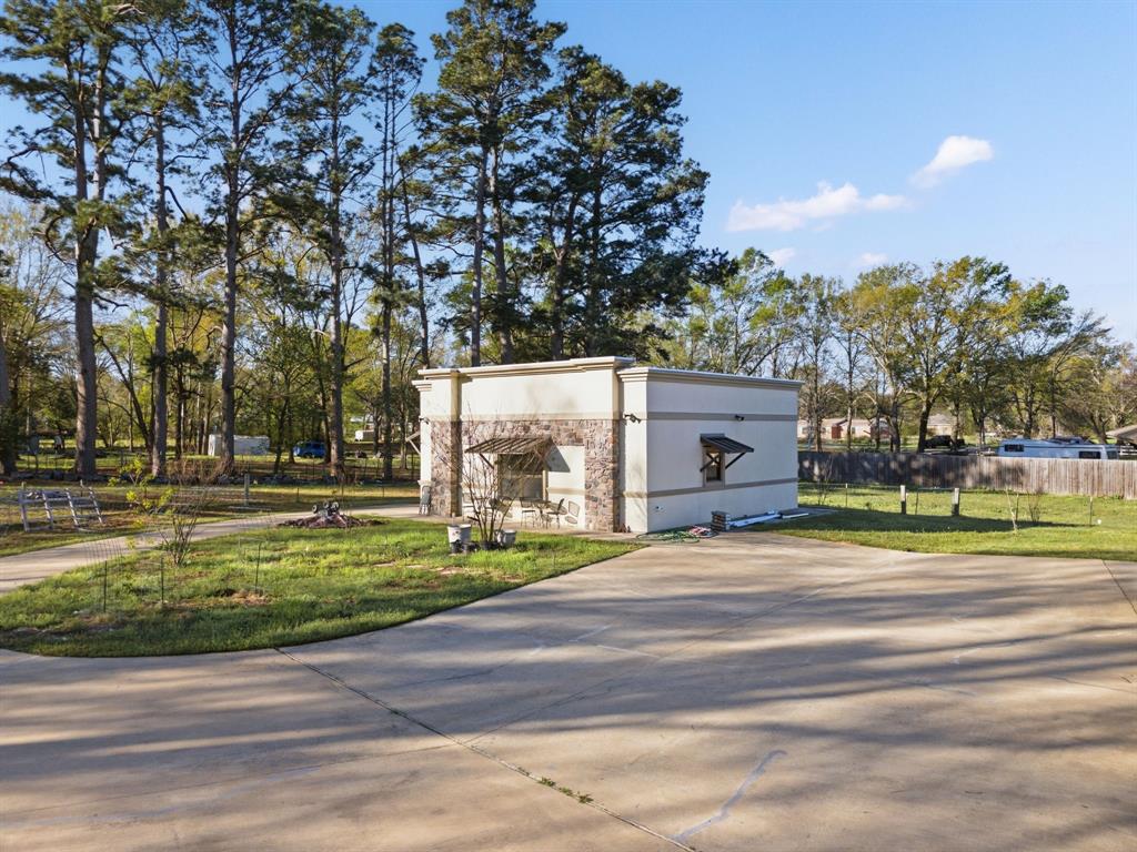 LOLA REESE - Residential