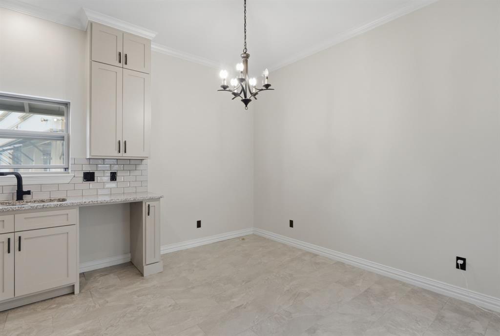 LOLA REESE - Residential