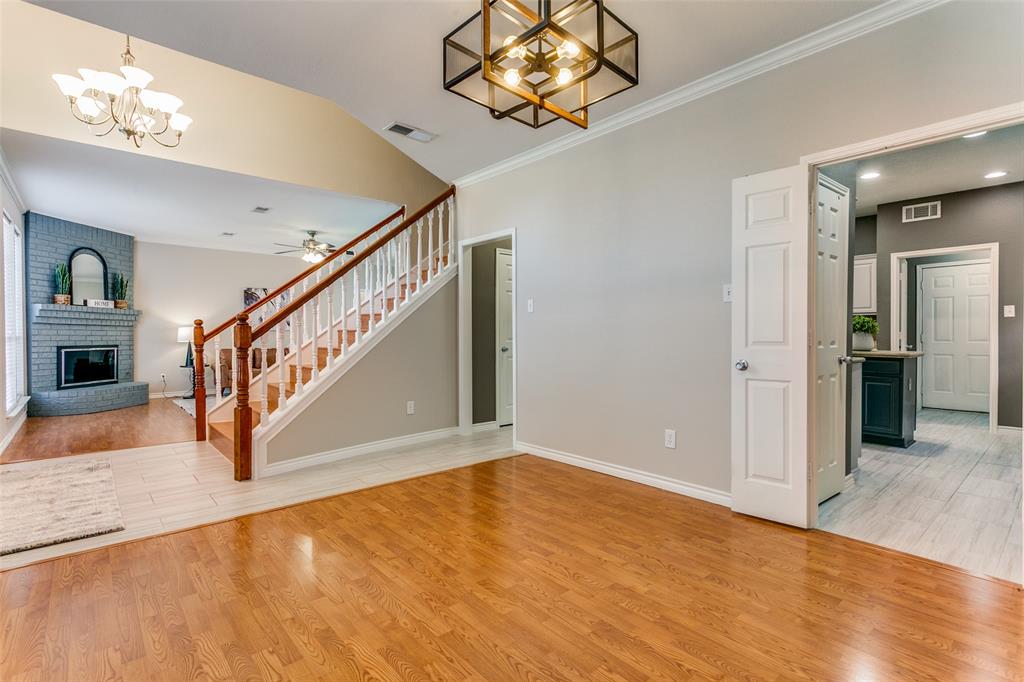 1922 Hidden Trail Drive