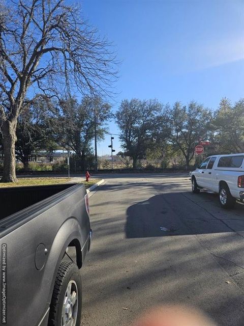 Tiny photo for 12106 Brisbane Avenue, Farmers Branch, TX 75234 (MLS # 21201020)