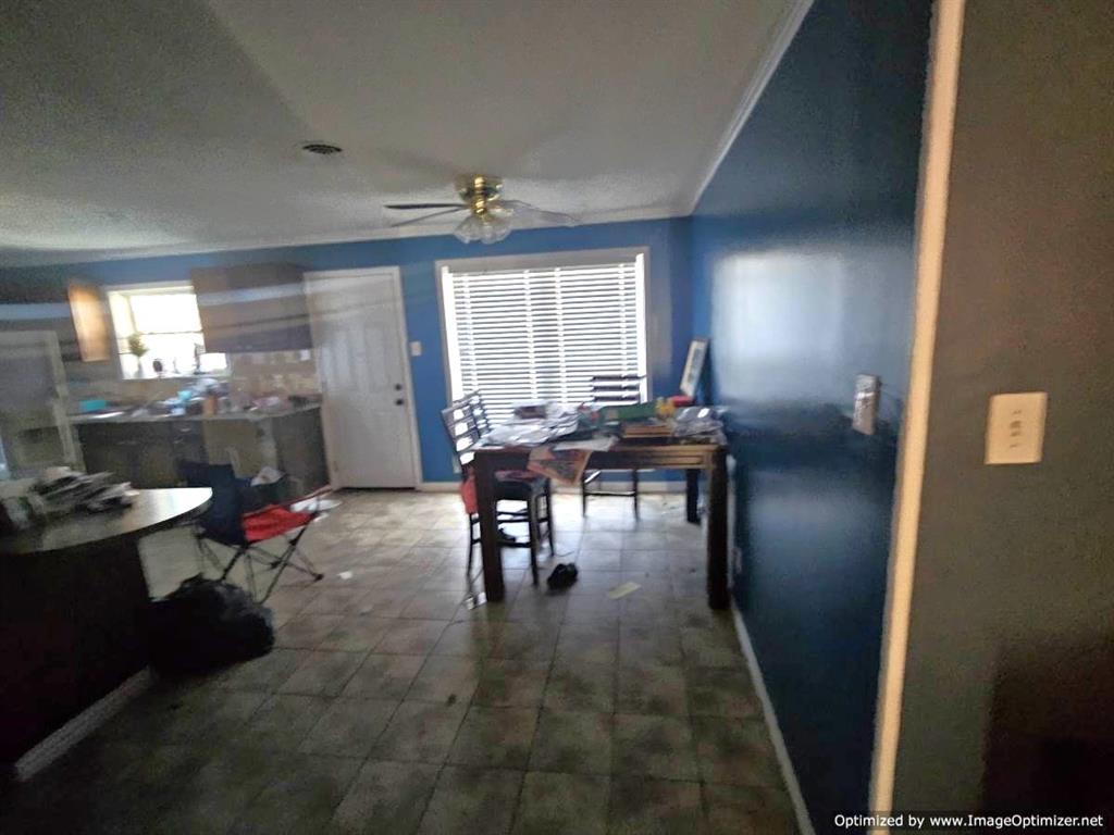 12106 Brisbane Avenue