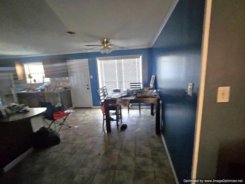 Tiny photo for 12106 Brisbane Avenue, Farmers Branch, TX 75234 (MLS # 21201020)