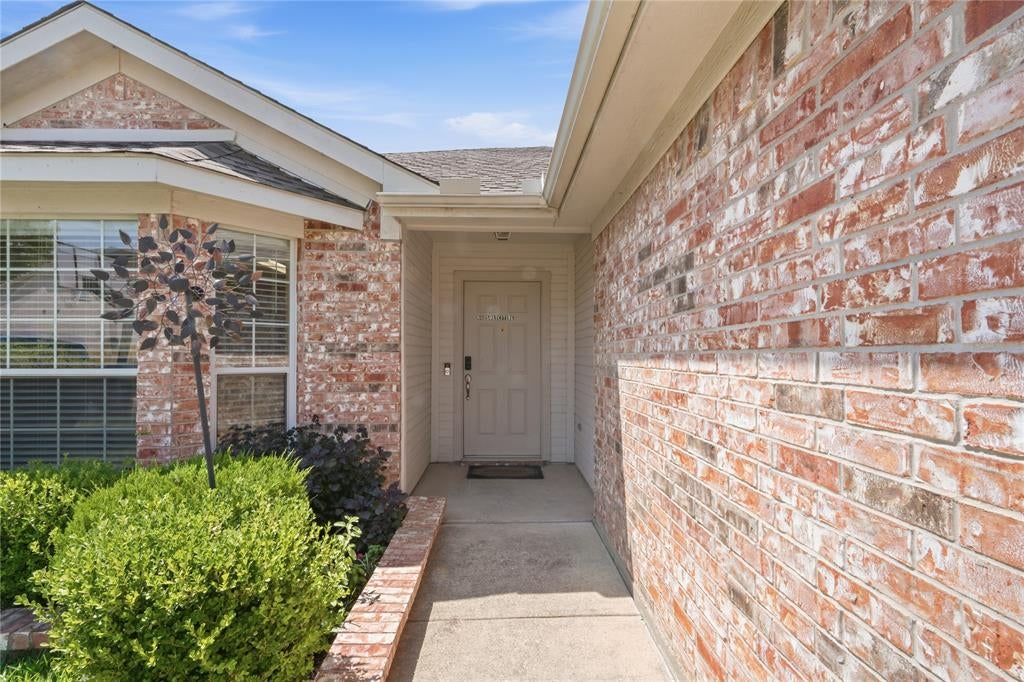 8404 Bowspirit Lane