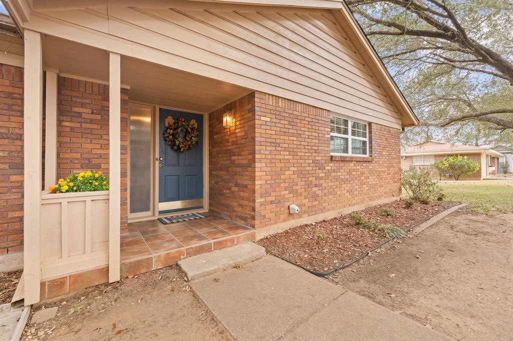 1105 S Walnut Street