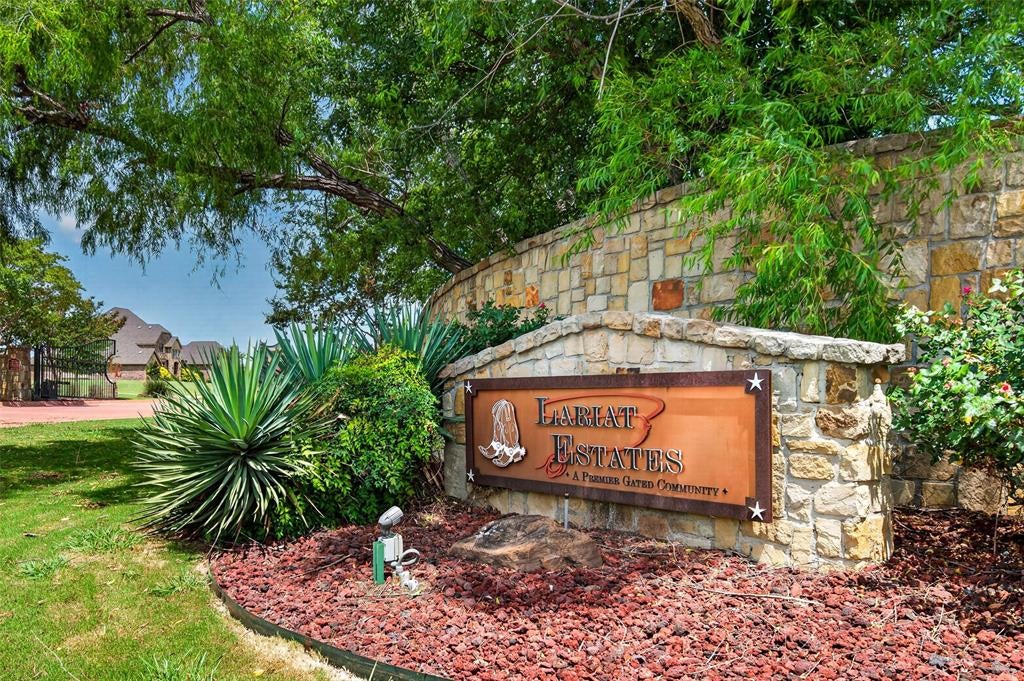 415 Silver Spur Trail