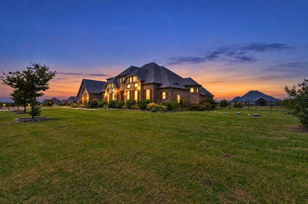 415 Silver Spur Trail