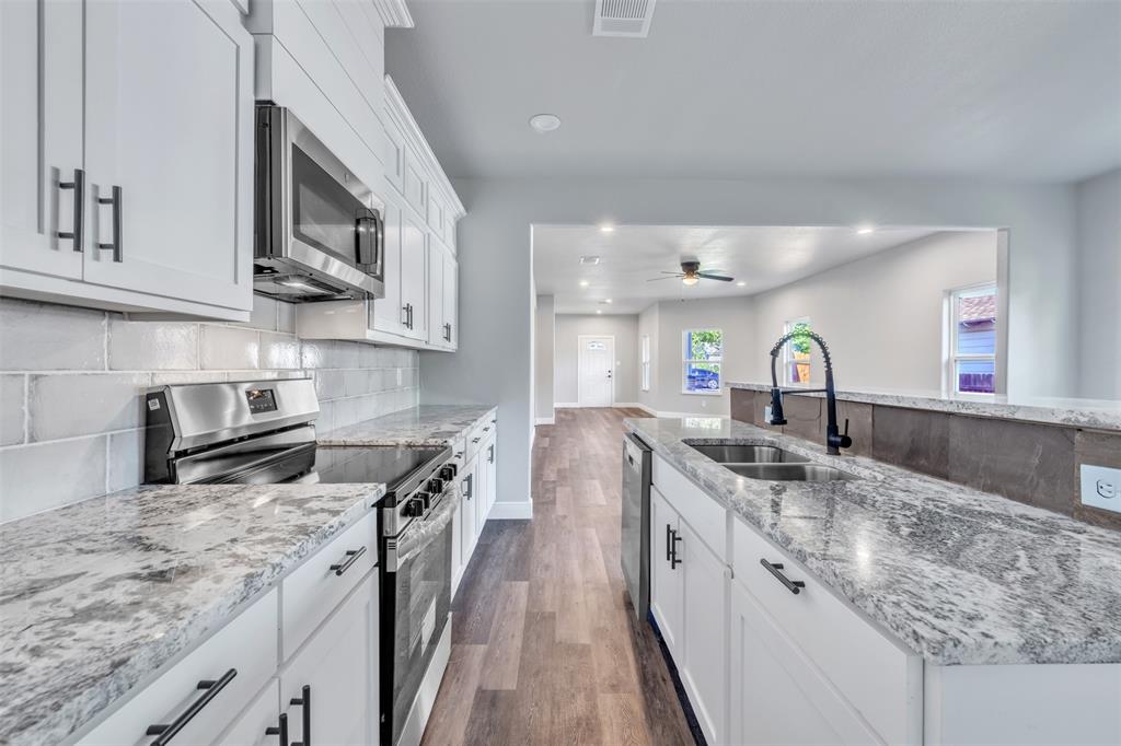 MEADOW PARK - Residential