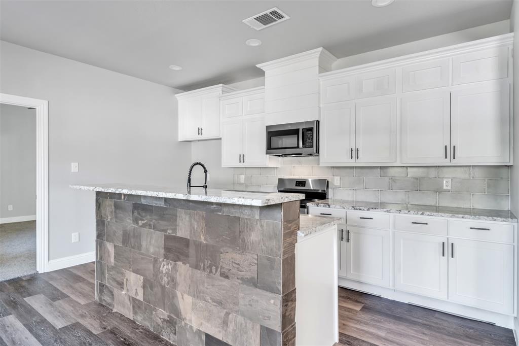 MEADOW PARK - Residential