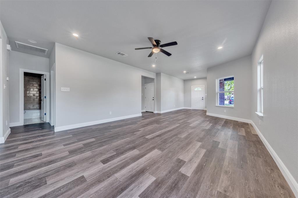 MEADOW PARK - Residential