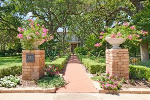 Mulligan Addition - Commercial Sale