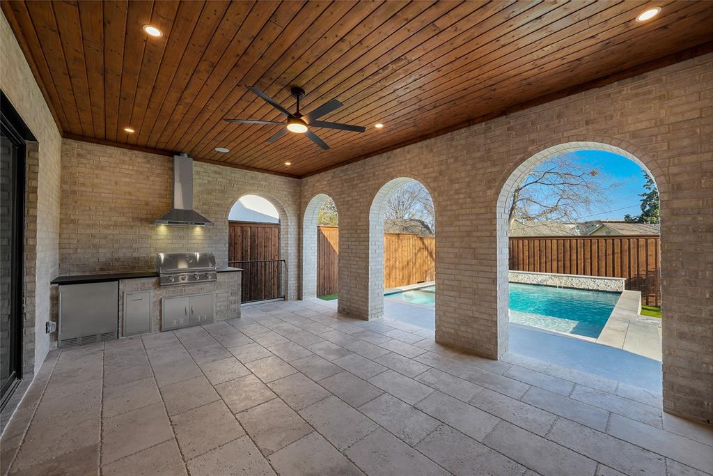 Henderson Ave - Residential