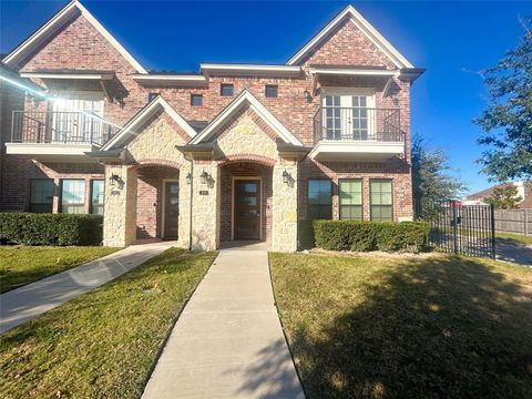 Photo of 300 Brothers Boulevard, Red Oak, TX 75154 (MLS # 21246309)
