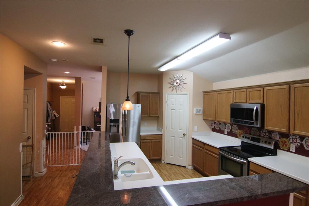 The Vintage Ph One B Two A - Residential