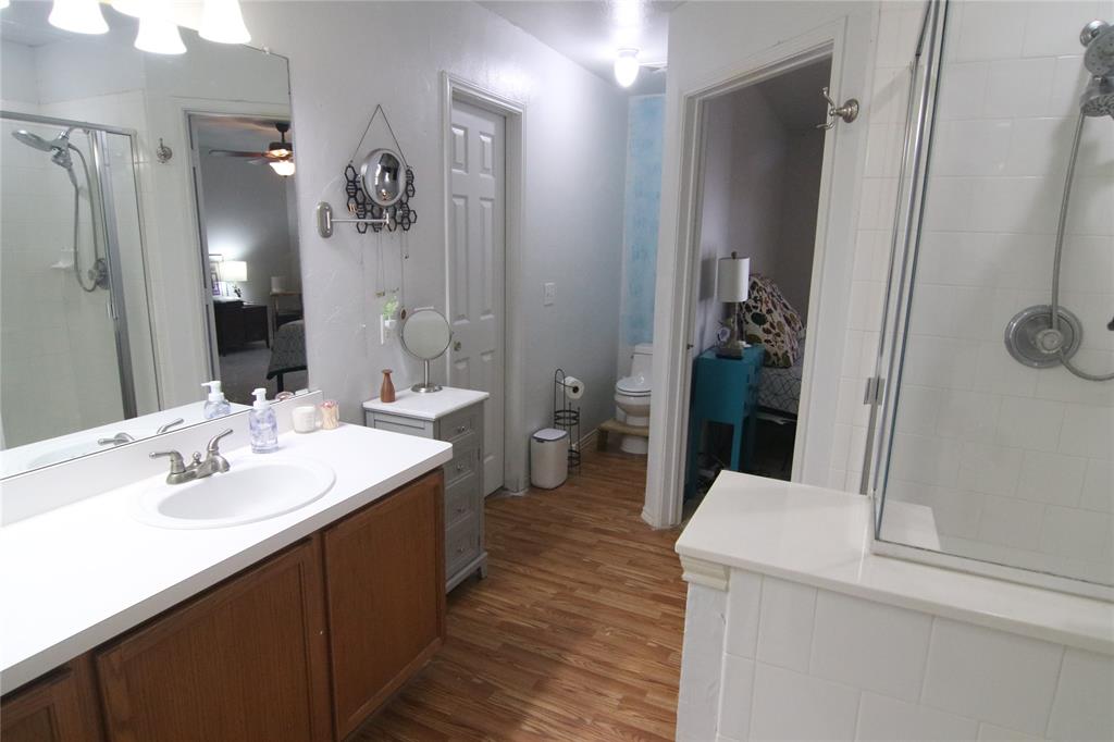 The Vintage Ph One B Two A - Residential