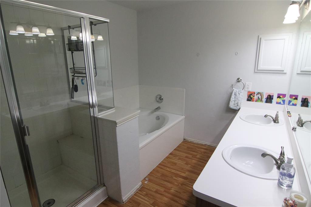 The Vintage Ph One B Two A - Residential