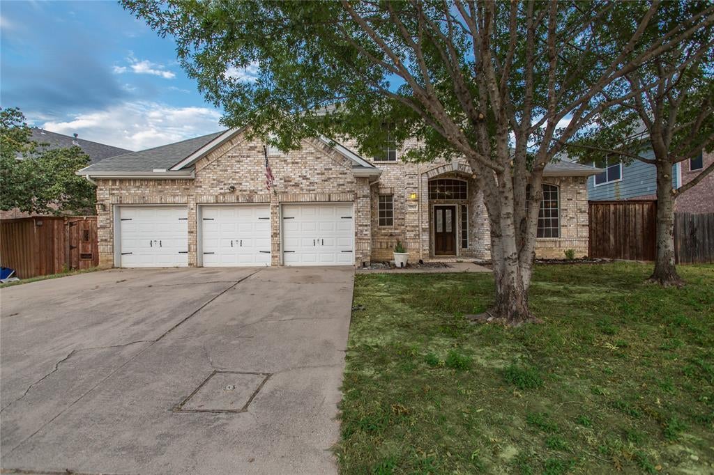 Photo of 5704 Windmere Lane, Haltom City, TX 76137 (MLS # 21385600)