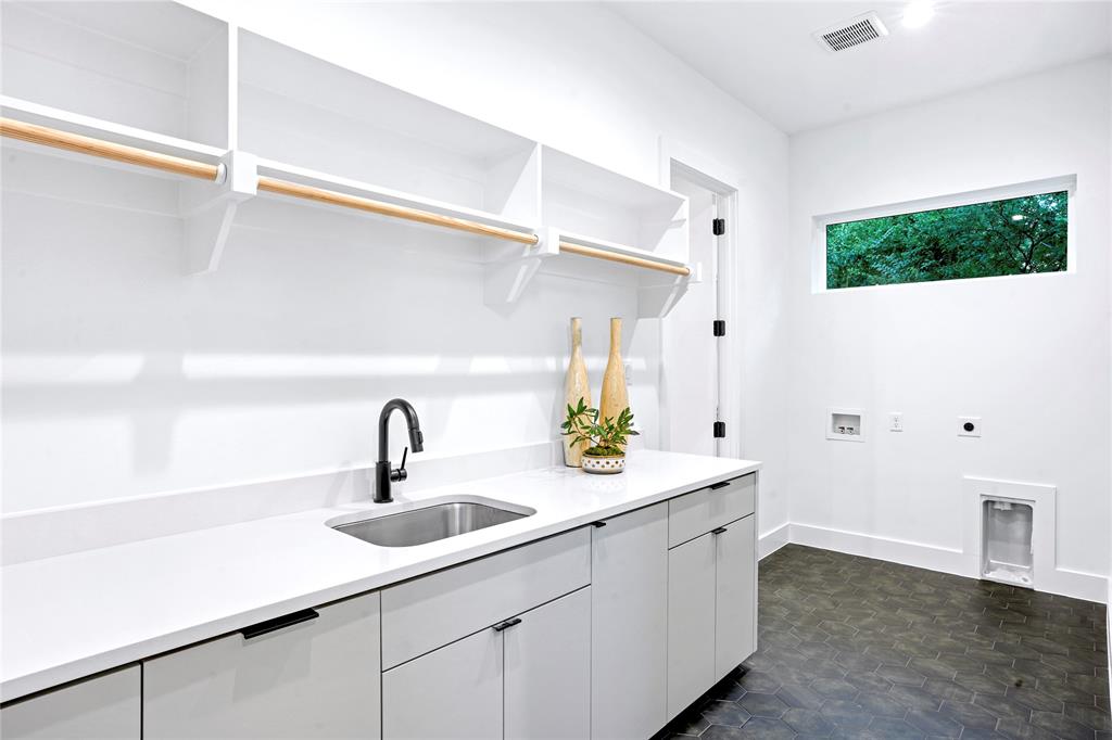 Marsh Lane 1 - Residential