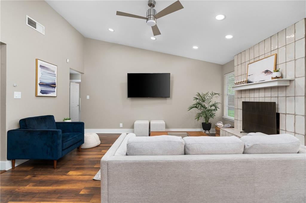 NORTH FOREST ESTATES - Residential