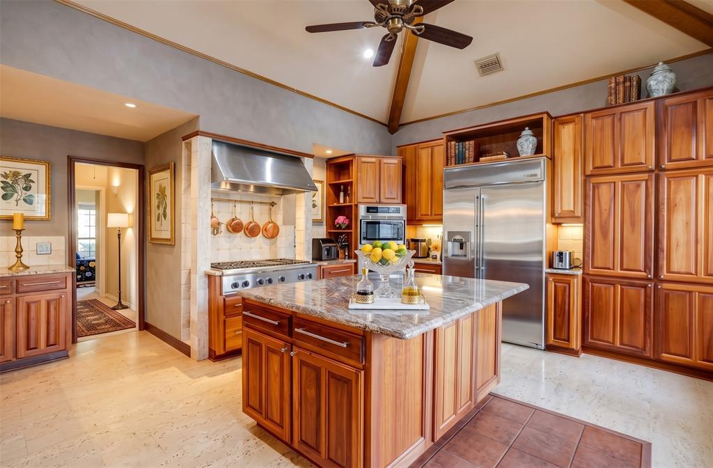 9812 Canyon Crest Circle