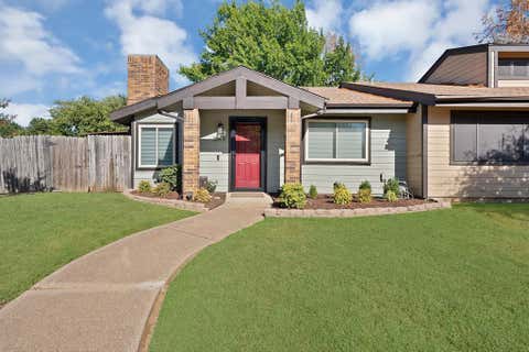 Photo of 5919 Baroncrest Drive, Arlington, TX 76017 (MLS # 21362610)