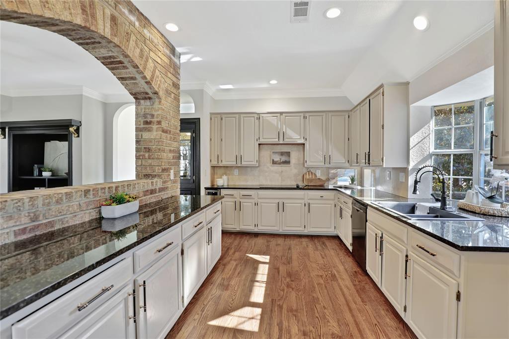 2720 Green Oak Court