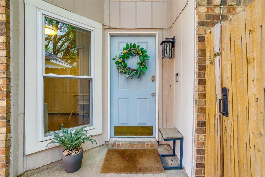 920 S Old Orchard Lane