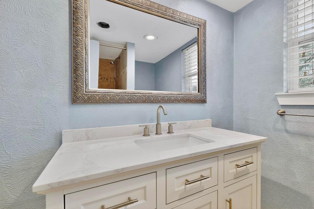 Williamsburg 02 Condo - Residential