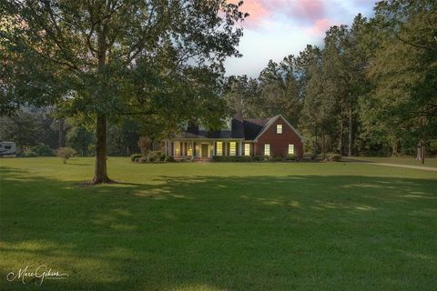 A home in Keithville