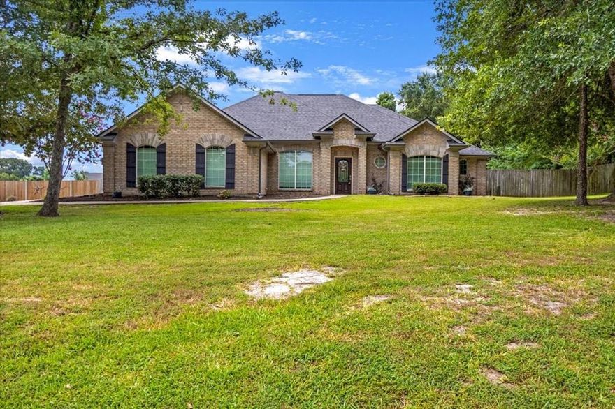 Welcome Home to peaceful country living off CR 1104 in the Noonday area of Flint! Located less than 15 minutes from South
 Tyler shopping, dining and conveniences and just a short drive away from Lake Palestine, this well maintained property is
 ready for its new owners. Featuring 4 bedrooms and 2.5 baths on 0.69 acres, there is plenty of room to grow while still
 maintaining privacy. Upon entering, you are greeted with a formal dining room on the left and a comfortable living room with
 fireplace straight ahead that leads to the well equipped kitchen. White marble countertops, plenty of cabinetry, a pantry, and
 stainless steel appliances; what more could you need! And don't miss the breakfast area just off the kitchen perfect for quick
 meals on the go. Each Bedroom is equipped with a ceiling fan, private closet and the primary has an en-suite bathroom with
 dual sinks and a jetted tub perfect for relaxing. The large backyard features a covered patio with a large portion uncovered
 perfect for a game of corn hole or a firepit. There is also a metal storage building and plenty of room to cultivate a vegetable
 garden, add a swingset, additional workshop or anything else you can imagine! Such a picturesque setting; come see it for
 yourself and schedule your showing today!