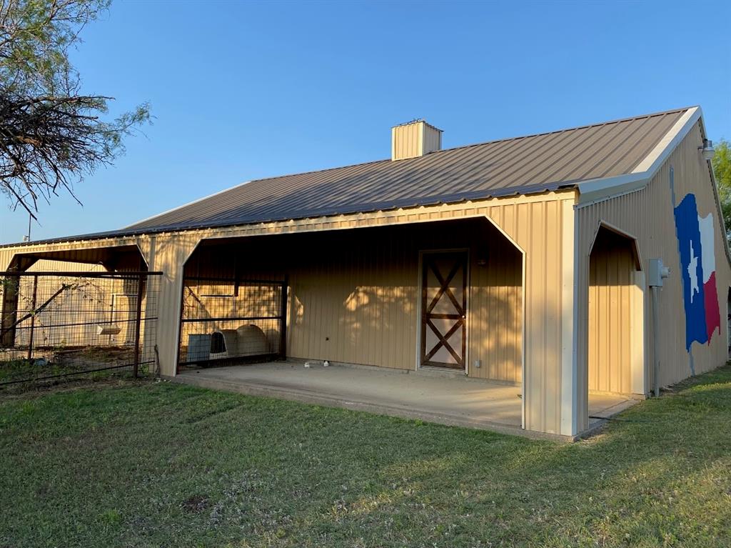 Cee-Bar Ranch 16 - Farm