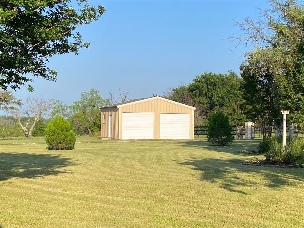 Cee-Bar Ranch 16 - Farm