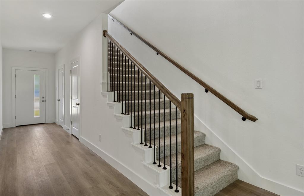 Fort Worth, Texas 76104, United States, 4 Bedrooms Bedrooms, ,3 BathroomsBathrooms,Residential,Active,22676