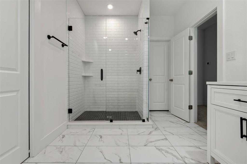 Fort Worth, Texas 76104, United States, 4 Bedrooms Bedrooms, ,3 BathroomsBathrooms,Residential,Active,22676