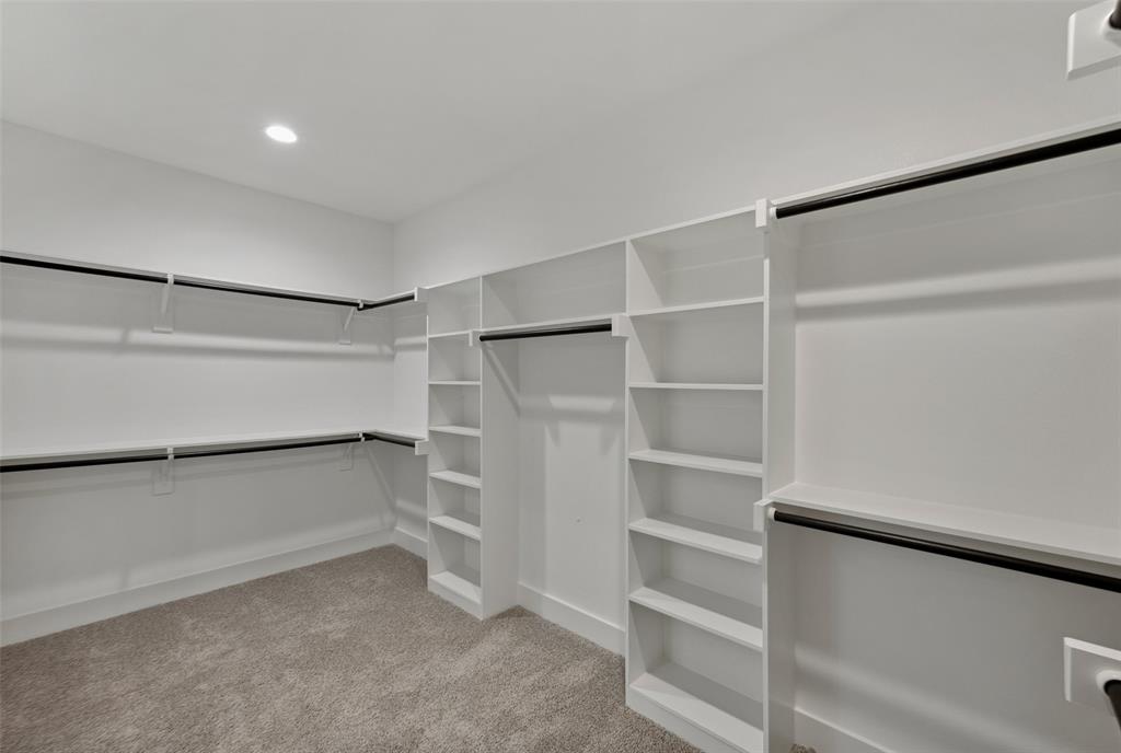 Fort Worth, Texas 76104, United States, 4 Bedrooms Bedrooms, ,3 BathroomsBathrooms,Residential,Active,22676